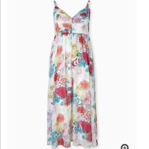 IVORY FLORAL CHIFFON MAXI DRESS